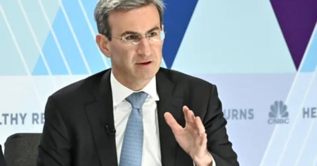 Peter Orszag Bald Rumors in 2026: Is He Bald or Wearing a Wig?